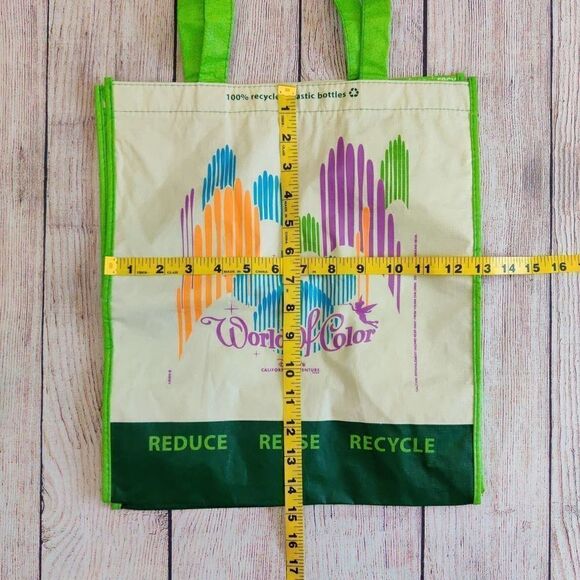 Lot of 2 Disney World of Color shopping totes - Picture 5 of 8